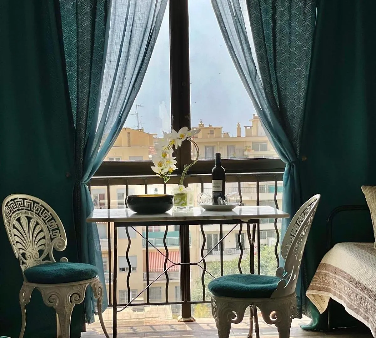 Luxurious Studio In Nice 450 M Of The Sea 0*,