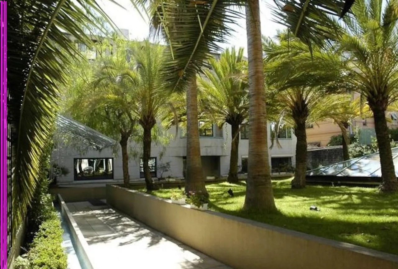 Luxurious Studio In Nice 450 M Of The Sea contacts